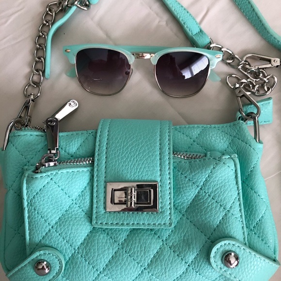 Handbags - NWOT Turquoise Purse & Sunglasses
